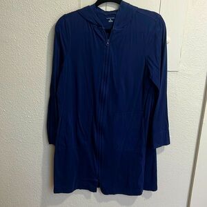 Lands end women’s Navy hooded cover up size M 100% cotton